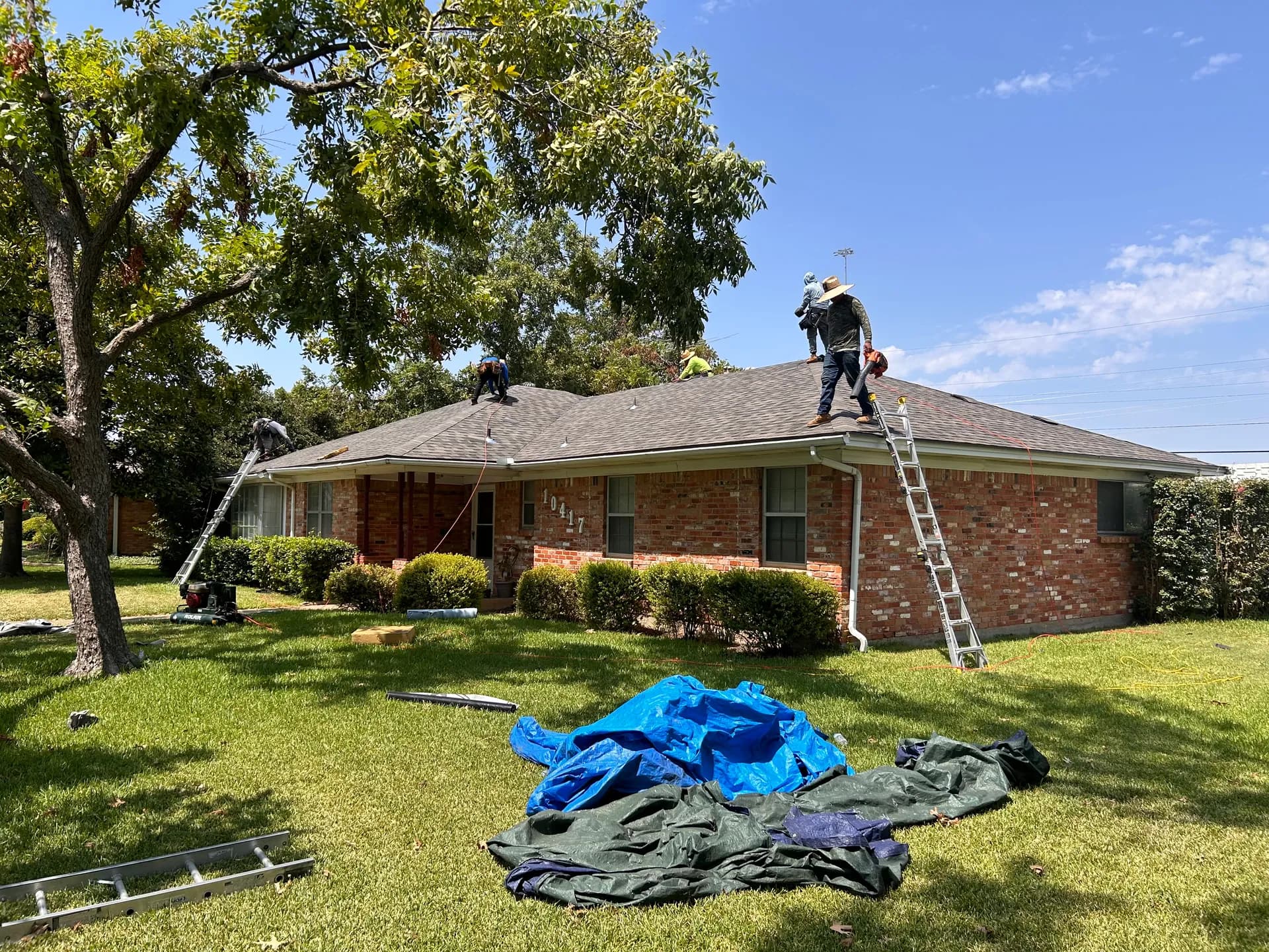 Gutters and Gutter Guards in DFW: What Actually Works